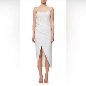 Elliatt Carsyn Strapless High- Low dress, Medium, NWT